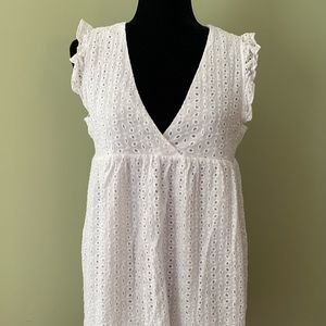 White Eyelet V Neck Ruffled Sleeve Lined Mini Dress size Large